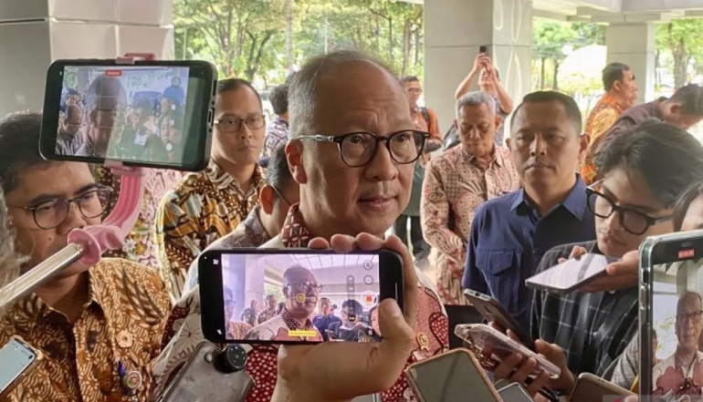 Indonesia Reviews EV Incentives to Strengthen Industry and Reduce Energy Costs