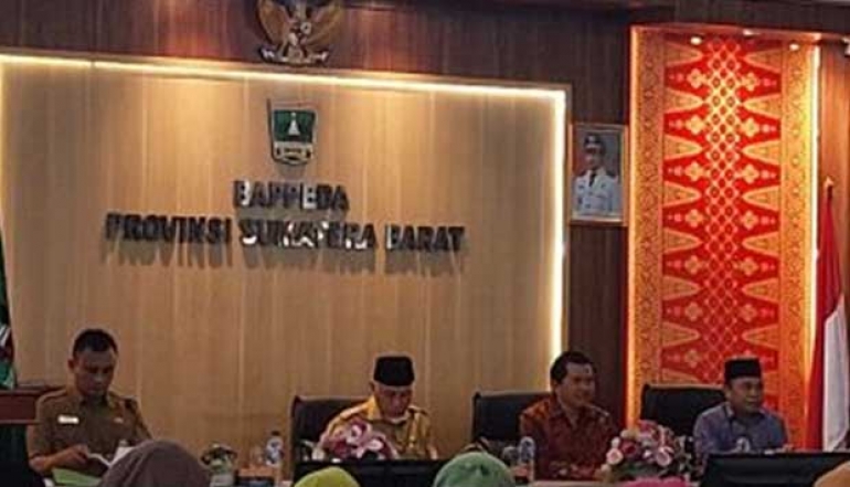 West Sumatra Holds Potential as Indonesia's Halal Industry Hub, Says Governor