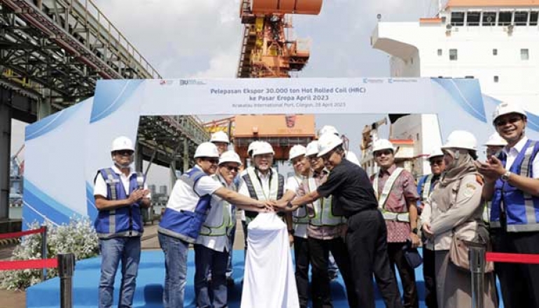 Trade Minister Zulkifli Hasan Boosts Indonesia's Global Presence with 30,000 Metric Ton Steel Export to Italy