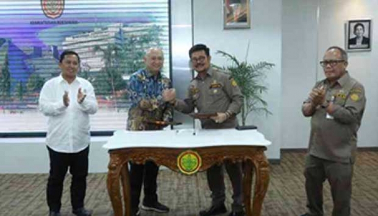 Ministry of Agriculture Signs MoU to Develop Livestock and Agriculture Downstreaming with Ministry of Cooperatives and Small and Medium Enterprises