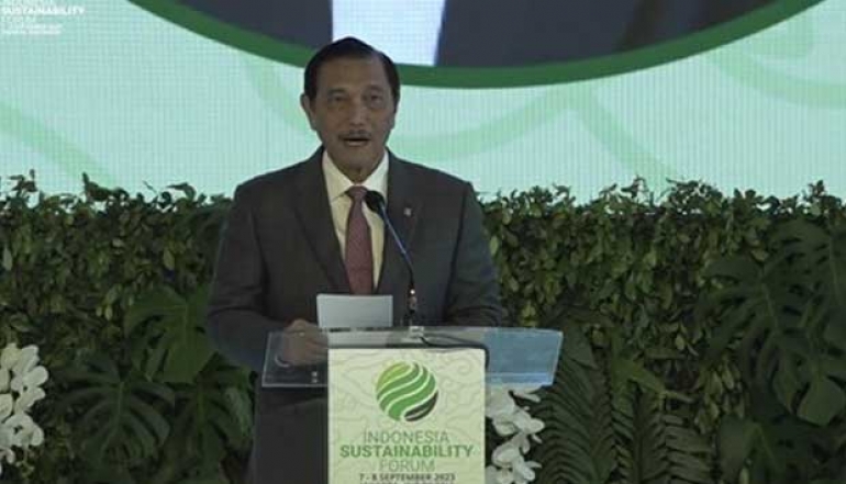 Minister Luhut is Confident in Indonesia's Economy Growing by 6% in 2025