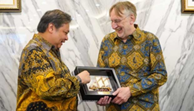 Coordinating Minister of Economic Affairs Discuss with European Parliament About Joint Mission and Economic Agreement