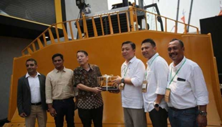 Indonesia's Nickel Reserves Can Boost Heavy Machinery Sales