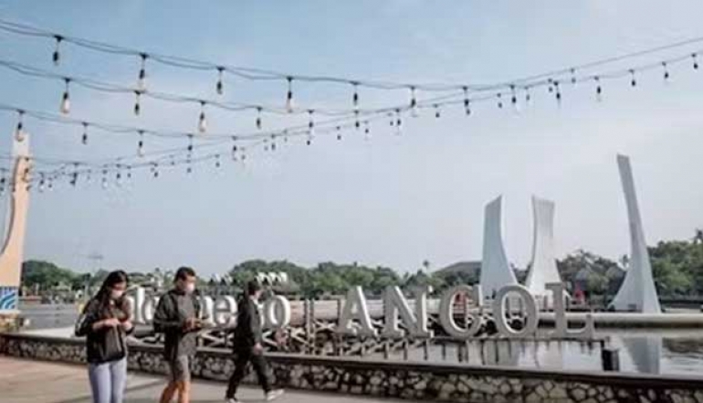 Record-breaking Economic Boost During Eid Al-Fitr: Sandiaga Reports a Whopping IDR 335 Trillion Turnover