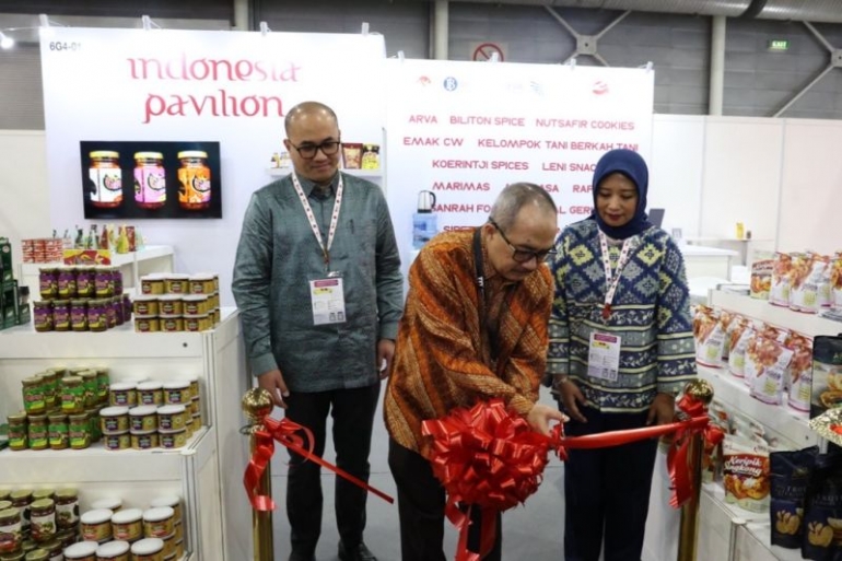 Indonesia Boosts Food and Beverage Exports through Participation in FHA Exhibition