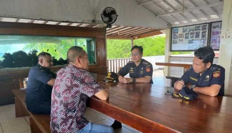 Visit Local Businesses in Maluku, Customs Affairs Office Provides Export Assistance